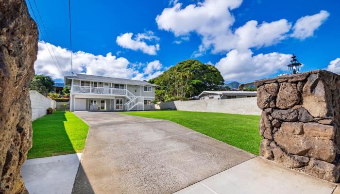 1091  Alahaki Street Enchanted Lake, Kailua home - photo 1 of 25
