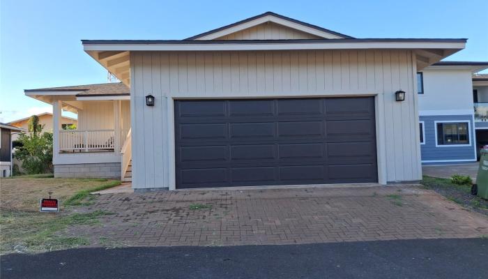 1106  Kilani Ave Wahiawa Area, Central home - photo 1 of 16