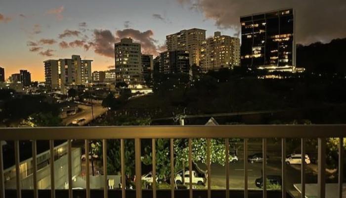 Wilder House condo # 807, Honolulu, Hawaii - photo 1 of 25