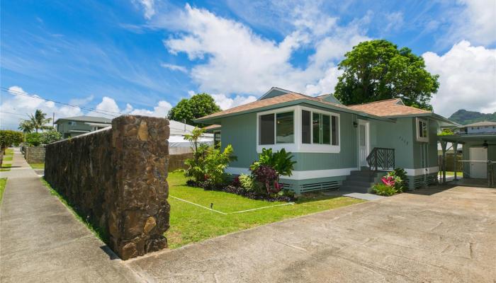 1117  Hele Street Keolu Hills, Kailua home - photo 1 of 25