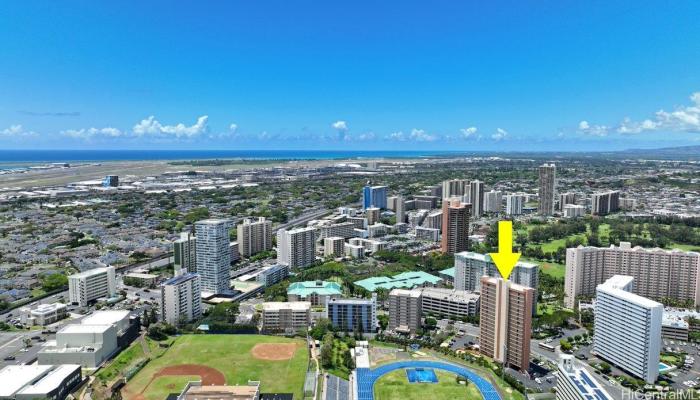 Lakeview Gardens condo # 1302, Honolulu, Hawaii - photo 1 of 1