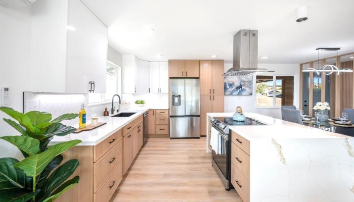 1129  Ala Aloalo Street Salt Lake, Honolulu home - photo 1 of 1