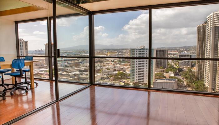 Century Square condo # 2110, Honolulu, Hawaii - photo 1 of 1