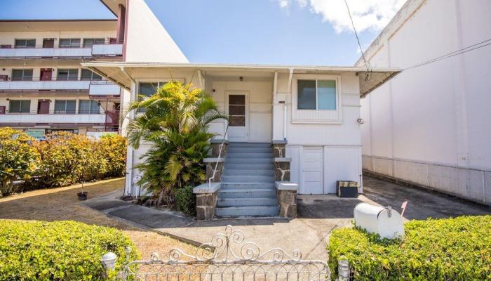 1208  School Street Kamehameha Heights, Honolulu home - photo 1 of 1