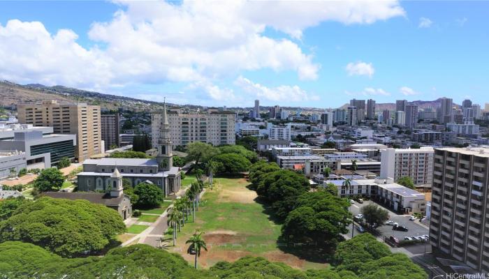 Banyan Tree Plaza condo # 1802, Honolulu, Hawaii - photo 1 of 1