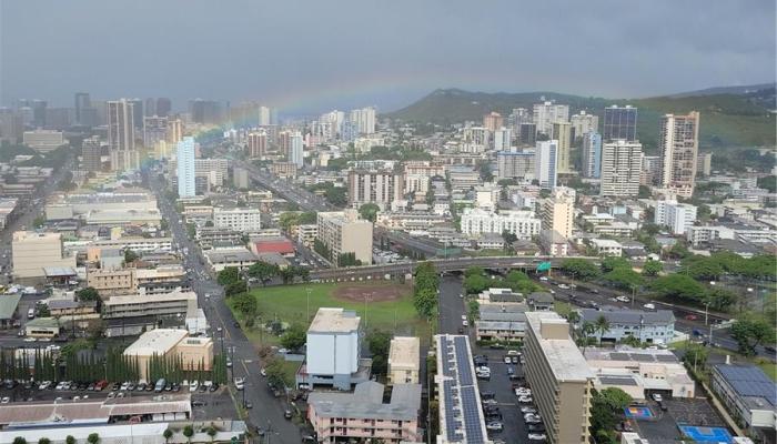 Banyan Tree Plaza condo # 1805, Honolulu, Hawaii - photo 1 of 8