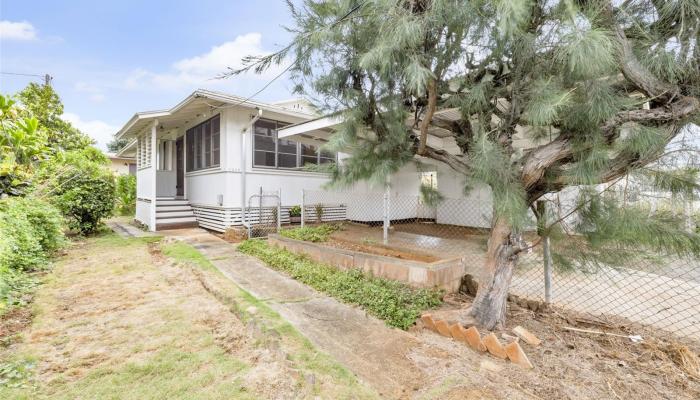 1216  Kalama Road Kalihi-lower, Honolulu home - photo 1 of 1