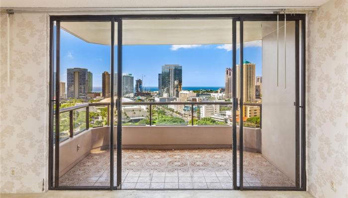 Admiral Thomas Apts condo # 2103, Honolulu, Hawaii - photo 1 of 1