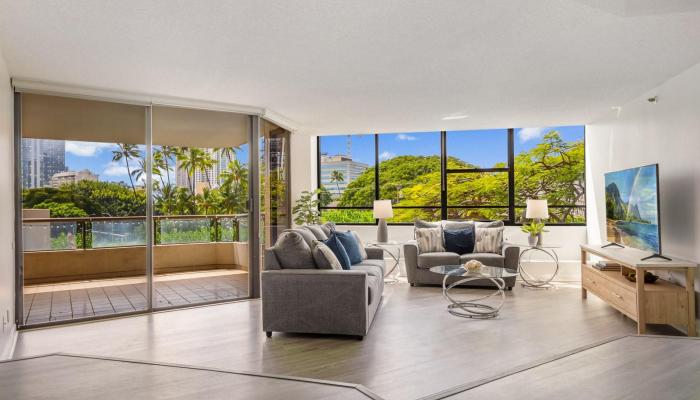 Admiral Thomas Apts condo # 301, Honolulu, Hawaii - photo 1 of 1