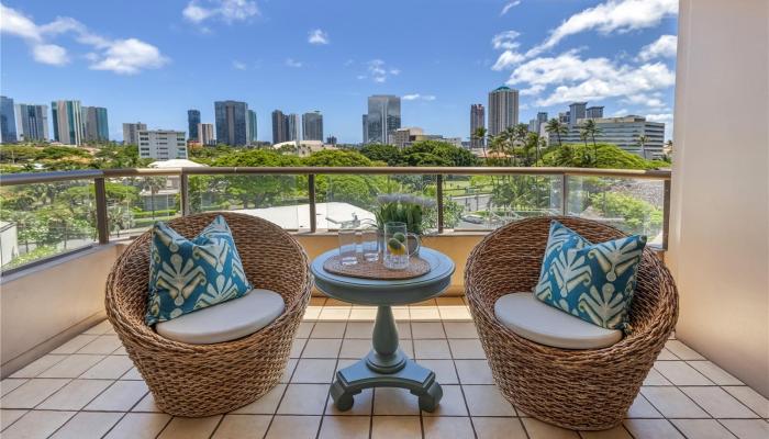 Admiral Thomas Apts condo # 603, Honolulu, Hawaii - photo 1 of 20