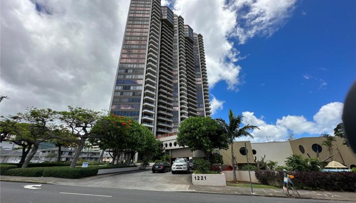 Admiral Thomas Apts condo # 804, Honolulu, Hawaii - photo 1 of 7