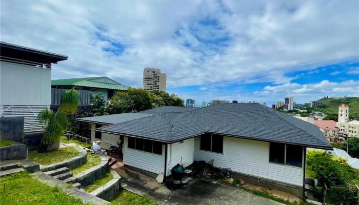 1233  Luna Place Makiki Heights, Honolulu home - photo 1 of 3