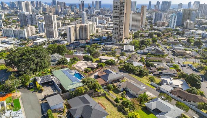 1233  Luna Place Makiki Heights, Honolulu home - photo 1 of 1