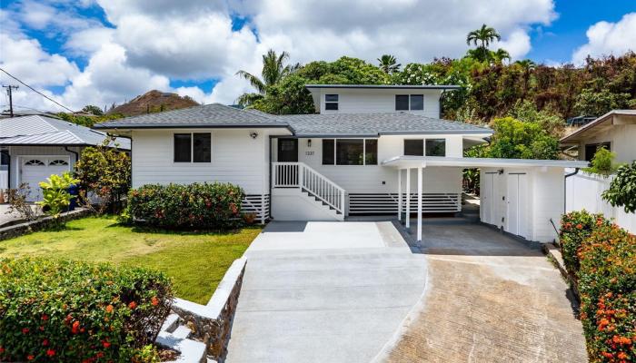 1237  Nanialii Street Keolu Hills, Kailua home - photo 1 of 1