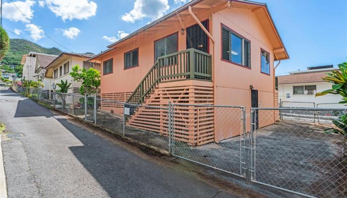 125  Milo Lane Punchbowl Area, Honolulu home - photo 1 of 16