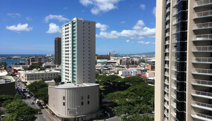 Kukui Plaza condo # E1310, Honolulu, Hawaii - photo 1 of 14