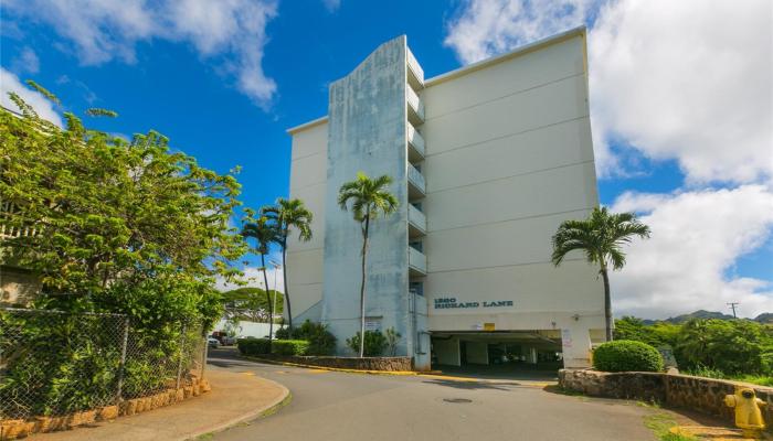 1260 Richard Ln condo # B405, Honolulu, Hawaii - photo 1 of 17