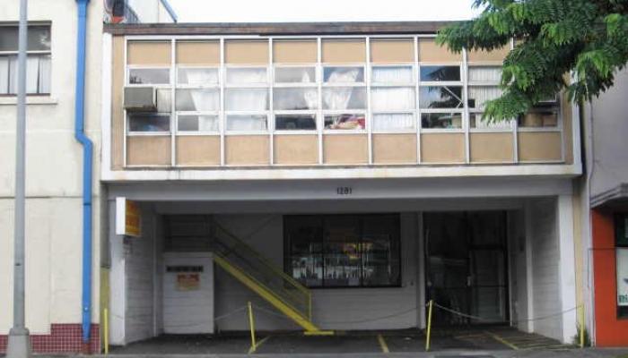 1281 S King St Honolulu Oahu commercial real estate photo1 of 1