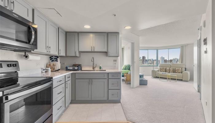 One Kalakaua Senior Living condo # 912, Honolulu, Hawaii - photo 1 of 24