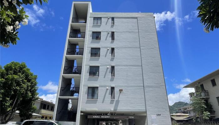 Kinau Regent condo # 303, Honolulu, Hawaii - photo 1 of 20