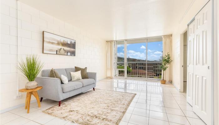 Alexander Arms condo # 305, Honolulu, Hawaii - photo 1 of 1