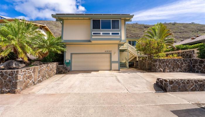 1327  Kaeleku Street Kalama Valley, Hawaii Kai home - photo 1 of 25