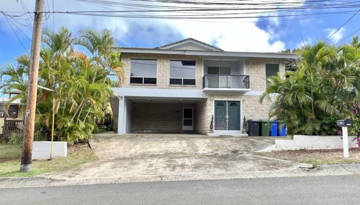 1330 Nanialii St Kailua - Rental - photo 1 of 21