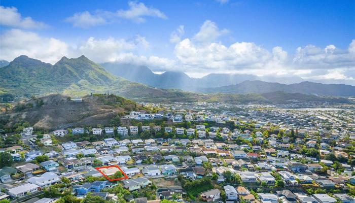 1335  Onioni Street Keolu Hills, Kailua home - photo 1 of 25
