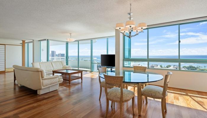 Uraku Tower Hawaii condo # 27A, Honolulu, Hawaii - photo 1 of 25