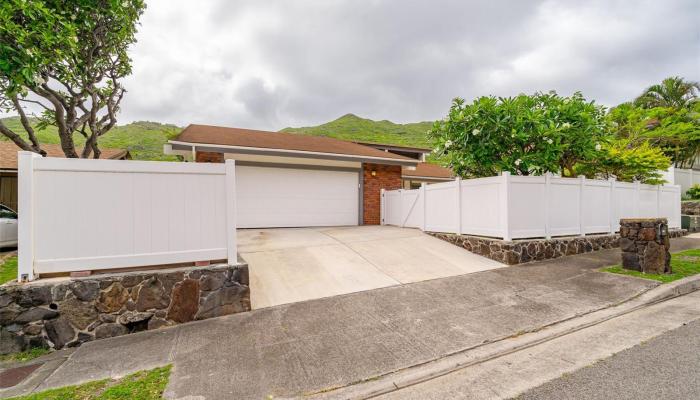 1360  Kaeleku Street Kalama Valley, Hawaii Kai home - photo 1 of 1