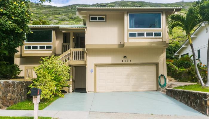 1373  Kaeleku Street Kalama Valley, Hawaii Kai home - photo 1 of 1