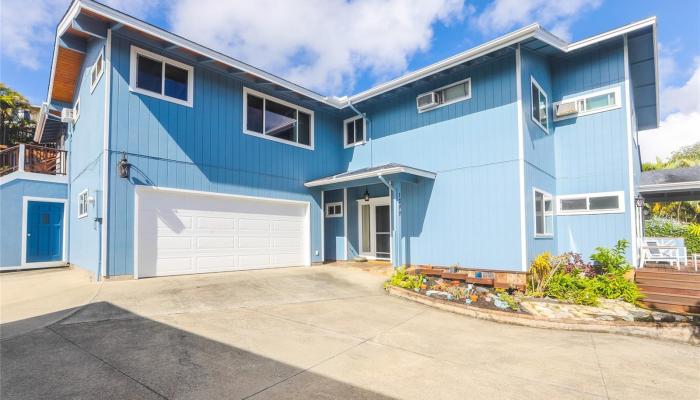 1399 Nanialii St Kailua - Rental - photo 1 of 16