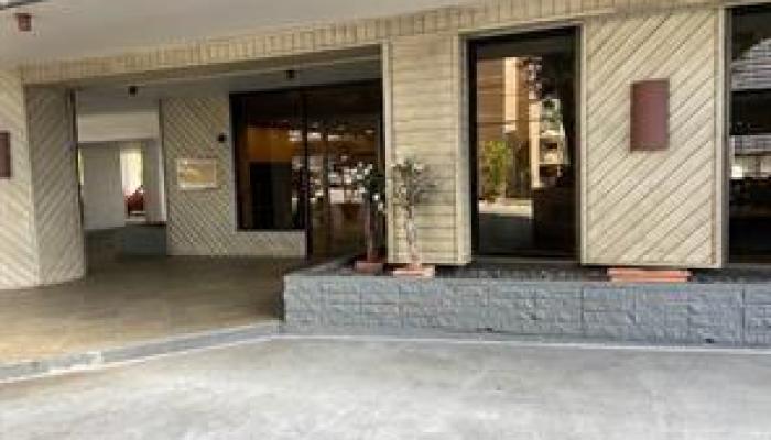 Town House condo # 915, Honolulu, Hawaii - photo 1 of 8