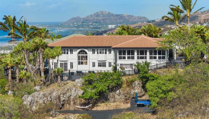 146  Hoahana Place Napali Haweo, Hawaii Kai home - photo 1 of 1