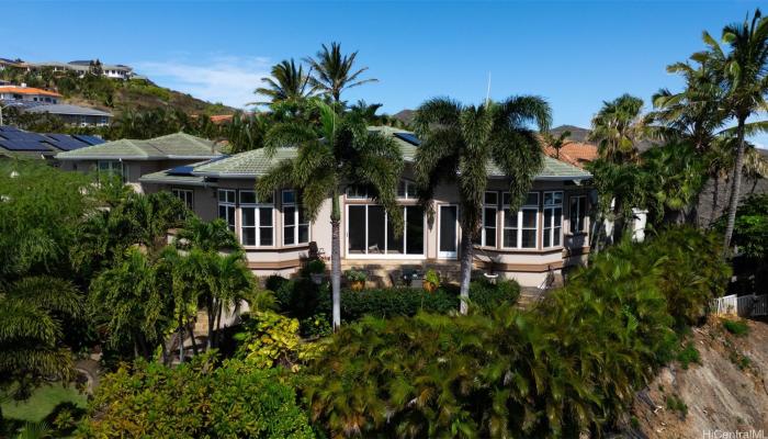 147  Hoahana Place Napali Haweo, Hawaii Kai home - photo 1 of 1