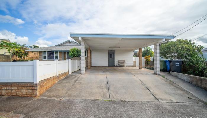 1501 Kuloko St Pearl City - Rental - photo 1 of 25