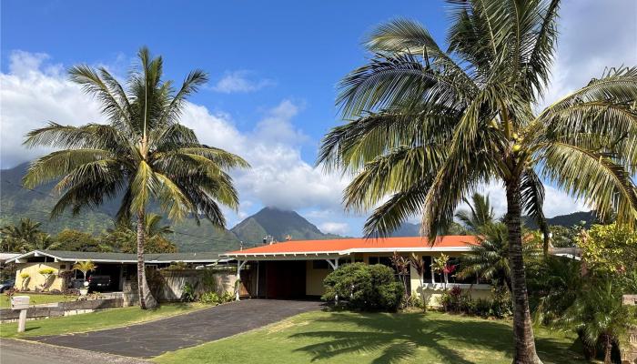 1510  Ulupii Street Olomana, Kailua home - photo 1 of 1