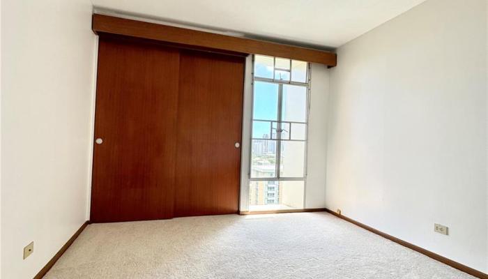 Queen Emma Gardens condo # 1641, Honolulu, Hawaii - photo 1 of 13