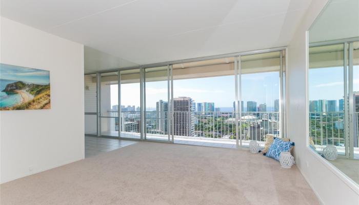 Kamaaina condo # 1403, Honolulu, Hawaii - photo 1 of 1