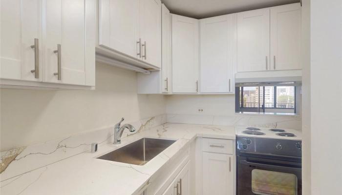 Punahou Chalet condo # 904, Honolulu, Hawaii - photo 1 of 1