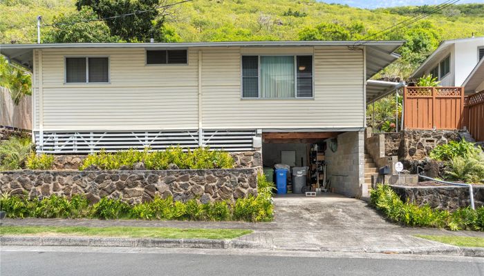 1533  Ainakoa Ave Waialae Nui-lwr, Diamond Head home - photo 1 of 14