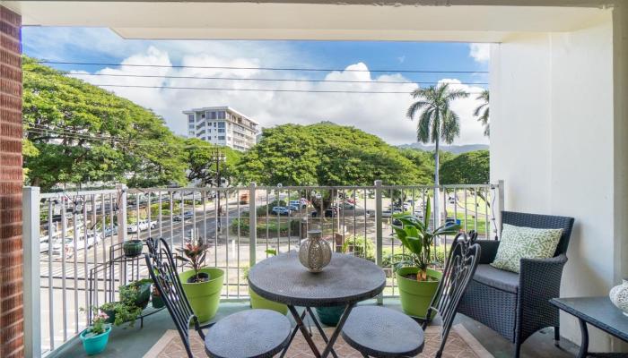 Punahou Wilder condo # 402, Honolulu, Hawaii - photo 1 of 1