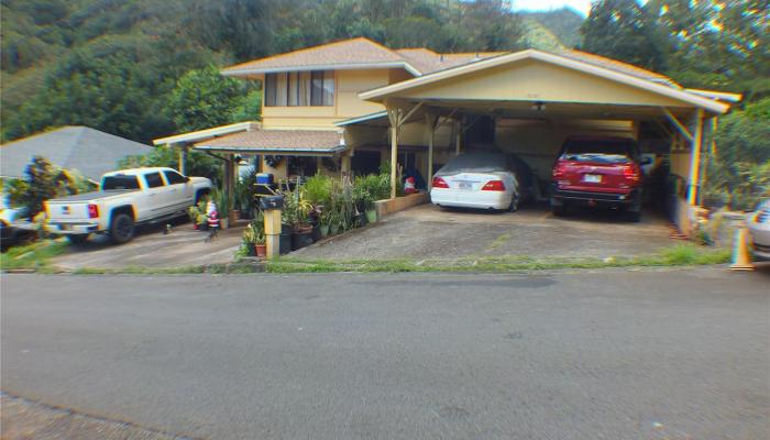 1539  Kalaepaa Drive Kalihi Valley, Honolulu home - photo 1 of 24
