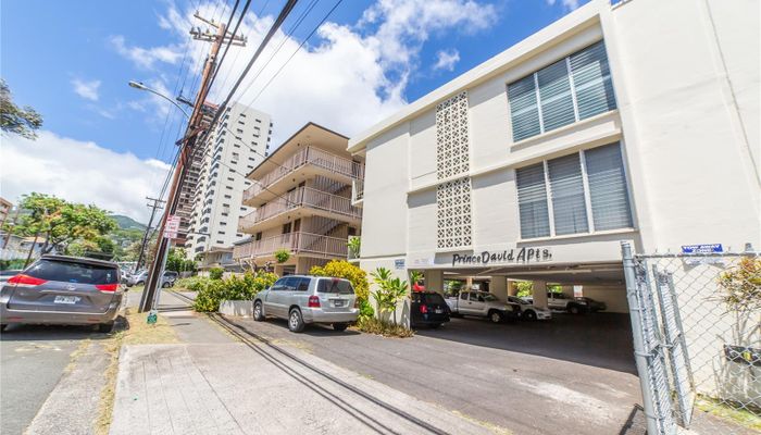 Prince David Apts condo # 306, Honolulu, Hawaii - photo 1 of 10