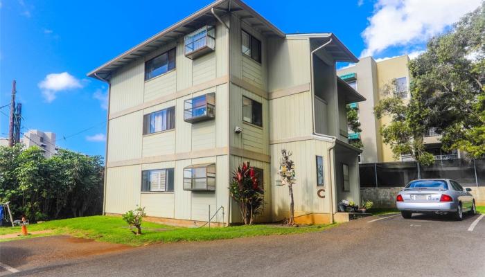 Carlton Place 1 condo # C/3, Honolulu, Hawaii - photo 1 of 25