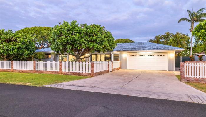 155  Kuuhale Street Kuulei Tract, Kailua home - photo 1 of 1