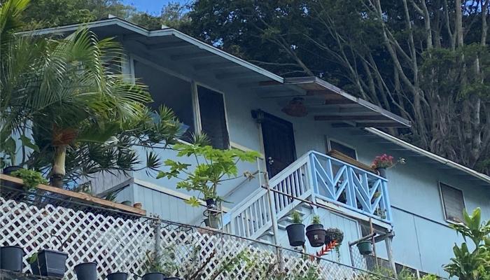 1561  Ahihi Street Kalihi Uka, Honolulu home - photo 1 of 1