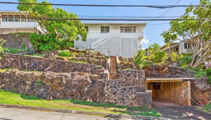 1571  Alencastre St St. Louis, Diamond Head home - photo 1 of 19