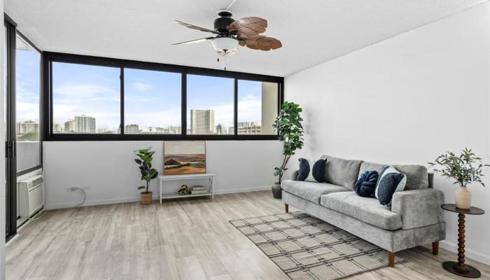 Pakalana condo # 503, Honolulu, Hawaii - photo 1 of 1