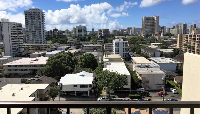 Pakalana condo # 902, Honolulu, Hawaii - photo 1 of 12